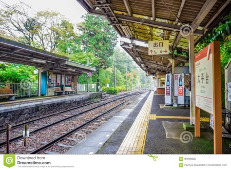 Acnh Seaside, Japan Train Station, Japanese Train Station, Japan Environment, Train Station Aesthetic, Environmental Background, Reference Background, Place Background, Perspective Illustration