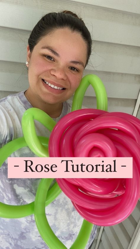 This one of many methods to create a rose using twisting balloons, and I hope that you enjoy this quick Rose Tutorial 😃, the final result… | Instagram Lake Party, Twisting Balloons, Balloon Designs, Rose Tutorial, Or Questions, Event Decoration, Balloon Flowers, Balloon Design, Balloon Art