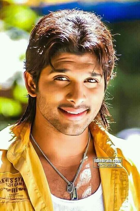 Allu Arjun Desamuduru Photos, Desamuduru Allu Arjun Images, Desamuduru Movie Photos, Allu Arjun Wallpapers, Dj Movie, Neymar Barcelona, Allu Arjun Images, Allu Arjun Hairstyle, Bollywood Pictures