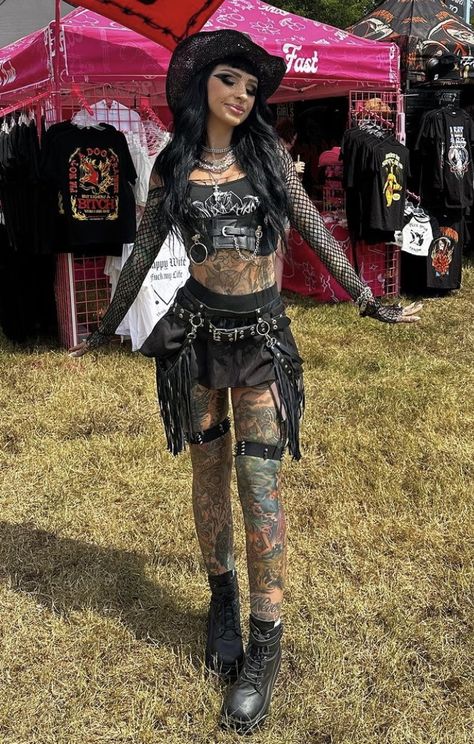 Alt Cowboy Outfit, Western Gothic Tattoo, Rave Cowgirl Outfit, Rockville Outfits, Alternative Festival Outfit, Goth Cowgirl Outfit, Goth Rave Outfits, Cowgirl Goth, Rave Cowgirl