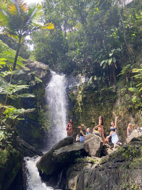 Puerto Rico Black Girls Trip, Puerto Rico Spring Break, Caribbean Summer Aesthetic, Puerto Rico Rain Forest, Puerto Rican Girl Aesthetic, Puerto Rico Picture Ideas, Puerto Rico Waterfalls, Puerto Rico Instagram Pictures, Puerto Rico Girls Trip