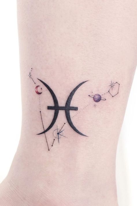 Pisces And Sagittarius Tattoo Combined, Picies Tattoos, Pisces Tattoo Ideas For Women, Pisces Zodiac Sign Tattoo, Pices Zodiac Tattoo Women, Picies Zodiac Tattoo, Simple Pisces Tattoo, Tattoo Ideas Pisces, Pisces Tattoo Designs For Women