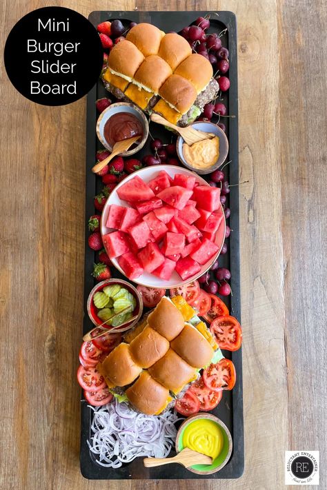 Serve an Epic Mini Burger Slider Board for casual entertaining, with mini burgers, all the fixings, and fruit on the ebonized BIG BOARD. Slider Board, Board Meals, Dinner Boards, Mini Burgers Sliders, Kitchen Reference, Dinner Board, Football Appetizers, Mini Sliders, Mini Burger