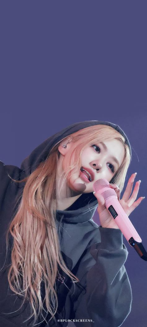 Rosé Pictures Blackpink, Rosé Lockscreen, Extended Wallpaper, Rose Pink Wallpaper, Rosé Girlfriend Material, Black Pink Rose, Blackpink Square Up, Rose Queen, Black Pink Background