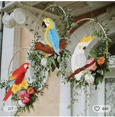 Parrot Party Decorations, Parrot Wedding Decor, Everglades Theme Party, Parrot Themed Birthday Party, Tropical Bird Birthday Party, Bird Day Party, Tropical Bird Party, Birds Party Theme, Bird Themed Birthday Party Decoration