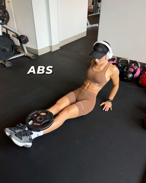 Olesia Shevchuk - Abs Workout - my core was burning after... Plank Twist, Olesia Shevchuk, Reverse Plank, Shoulder Taps, Plank Shoulder Taps, Gym Abs, My Core, Abs Workout Gym, Core Work