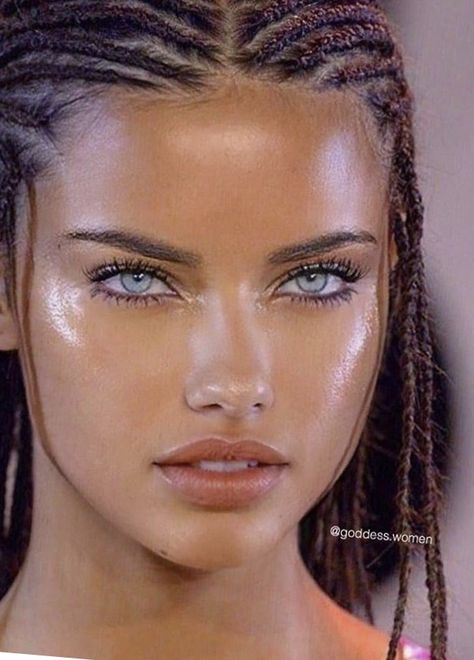 Adriana Lima Style, Most Beautiful Eyes, Angel Face, American Beauty, Adriana Lima, Beauty Face, Girl Face, استوديو الصور, Beautiful Eyes