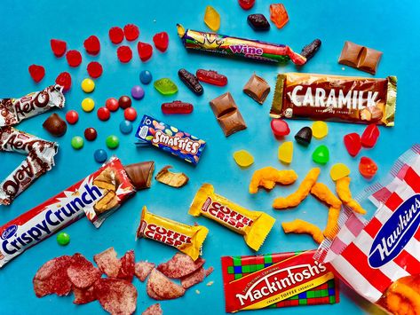 From Maynards wine gums to ketchup chips and Hawkins’ Cheezies, these beloved Canadian snack foods have yet to make themselves available in the United States. Canadian Treats, Canadian Snacks, Canadian Candy, Haribo Gummy Bears, Coffee Crisp, Wine Gums, Candy Club, Popular Snacks, Caramel Flavoring