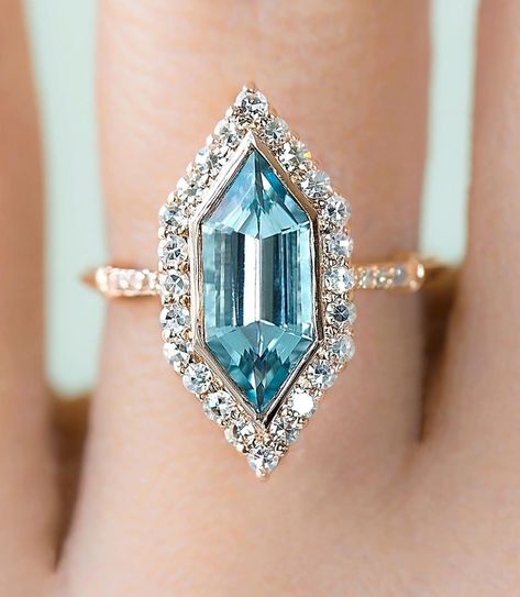 Blue Crystals Stones, Frame Ring, Blue Topaz Engagement Ring, Colored Engagement Rings, Topaz Engagement Ring, Trendy Ring, Zircon Ring, Crystal Ring, Blue Zircon