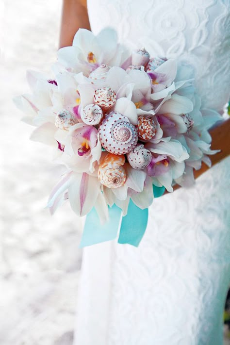 beautiful bridal bouquets for beach weddings Shell Bouquet, Beach Bouquet, Seashell Bouquet, Gorgeous Wedding Bouquet, Beautiful Bridal Bouquet, Beach Wedding Flowers, Beach Flowers, Beach Wedding Decorations, Bouquet Ideas