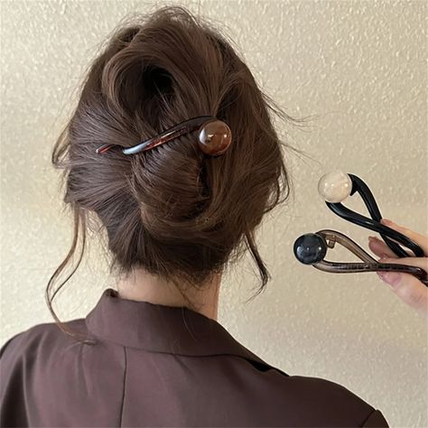 Elegance Hair, Makeup Aesthetics, Ponytail Clip, Hair Accessories Vintage, Twist Ponytail, Hair Clips For Women, Hair Grips, Banana Clip, Boring Hair