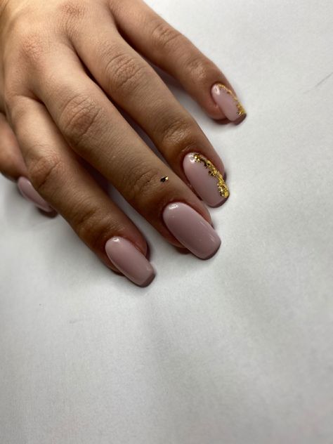 Milk Nails With Gold, Gold Square Nail Designs, Milk Bottle Manicure Color, Golden Manicure, Molten Gold Nails, Milk Color, Golden Nails, Square Nails, Cute Nails