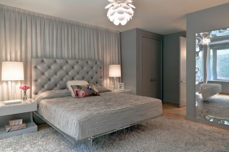 Like the fabric curtain behind the headboard and lamps. Curtain Behind Headboard, Window Behind Bed, Wall Behind Bed, Curtains Behind Bed, Curtains Sheer, Guest Bedroom Remodel, Headboard Curtains, Small Bedroom Remodel, Salon Suites