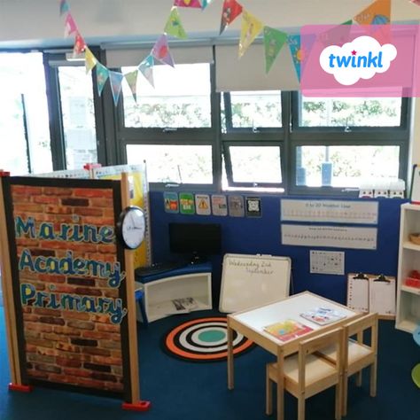 This classroom role play area looks fantastic! Why not make your very own mini classroom using our school role play pack? We're sure your children would love to pretend to be teachers! Click to download and find more role play teaching ideas over on the Twinkl website.   #teachingresources #teaching #teacher #twinkl #twinklresources #classroom #classroomroleplay #school #education #teachingideas Classroom Role Play Areas, School Roleplay Ideas, School Role Play Area Eyfs, Teacher Role Play, School Role Play, Role Play Areas Eyfs, Mini Classroom, Classroom 2023, Role Play Scenarios