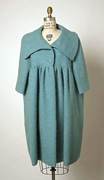 1960 House, Balenciaga Coat, Cristobal Balenciaga, 1920s Women, Fashion Alternative, Fashion 1950s, Vintage Couture, Vestidos Vintage, Cotton Maxi