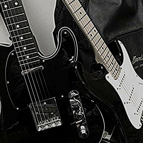 Guitar Black And White, Black And White Guitar, Darkcore Aesthetic, Black And White Photo Wall, Cool Electric Guitars, Dark Grunge, Gray Aesthetic, Black Music, Black Aesthetic Wallpaper