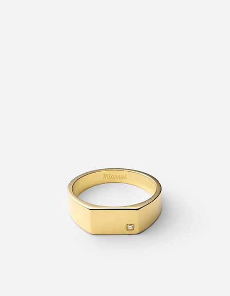 Mens Designer Jewelry, Rectangular Prism, Polished Man, Mens Rings Fashion, Mens Gold Jewelry, Signet Ring Men, Mens Gold Rings, Gold Signet Ring, Engagement Rings For Men