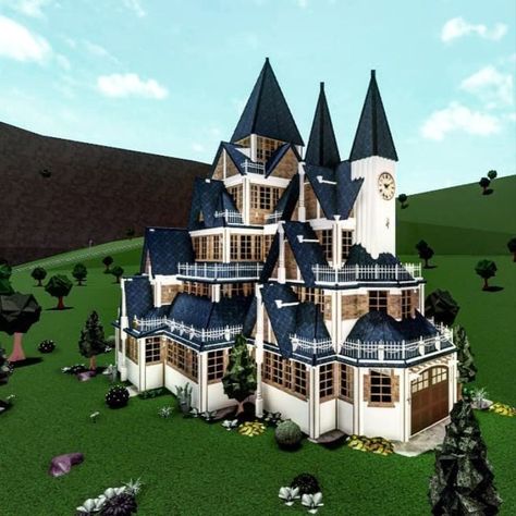 A random castle I built on bloxburg ages ago. Fairy House Bloxburg Layout, Bloxburg Layout Castle, Castle Inspo Bloxburg, Castle Bloxburg Ideas, Mini Castle Bloxburg, Bloxburg Small Castle, Roblox Bloxburg Castle, Castle Ideas Bloxburg, Unique House Design Bloxburg