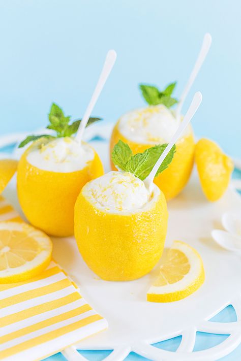 delicious lemon frozen yogurt cups you can make with any flavor! Frozen Yogurt Cups, Lemon Juice Benefits, Lemon Health Benefits, Lemon Drops, Lemon Yogurt, Ice Cream Treats, Pool Parties, Yogurt Cups, Lemon Recipes