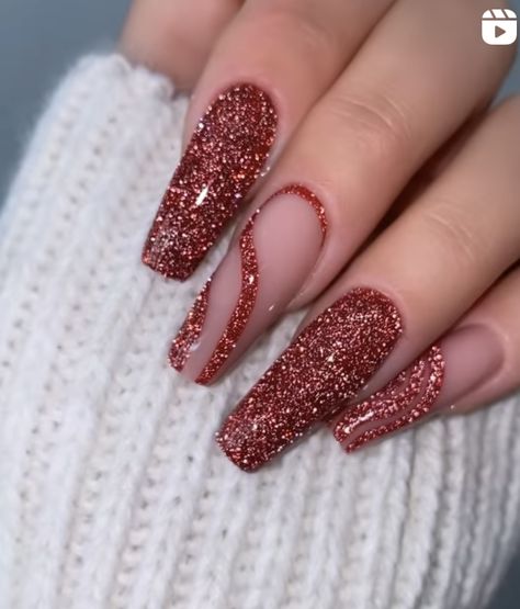 Dark Red Nails With Glitter, Black Nails 2023, Red And Black Nail Designs, Red And Black Nail, Red Sparkle Nails, Red Sparkly Nails, Red And Black Nails, Flash Nails, Red Nails Glitter