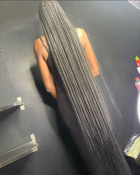 High Ponytail Knotless Braids, Long Knot Less Braids, Knew Length Knotless Braids, Xs Knotless Braids Long, Full Knotless Box Braids, Large Knotless Thigh Length, Extra Long Small Knotless Braids, Extended Knotless Braids, Jumbo Knee Length Knotless Braids