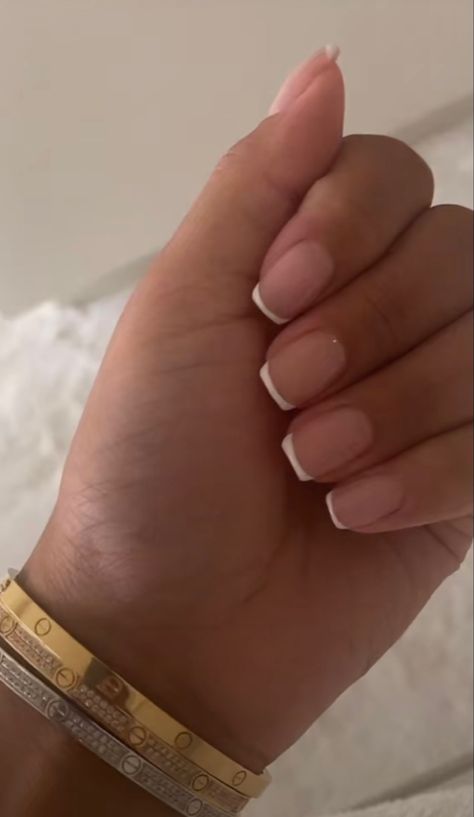 How To Take Hand Pictures, Nurse Nail Ideas, Nails For Nursing Students, Short Classy Nails, Natural Nails Manicure, Simple Acrylic Nails, French Tip Acrylic Nails, French Acrylic Nails, Classy Acrylic Nails