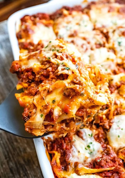 WORLD’S BEST LASAGNA Beef Lasagna Recipe, Lasagna Recipe With Ricotta, Classic Lasagna Recipe, Best Lasagna Recipe, Lasagna Casserole, Lasagna Recipes, Beef Lasagna, Easy Lasagna Recipe, Classic Lasagna