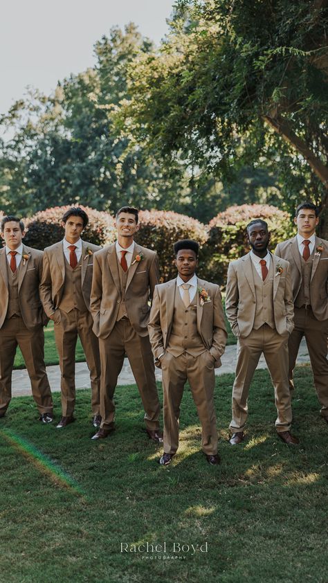 Summer Groom Photo Ideas | Tan Groomsmen Suit Ideas. Need timeless wedding photography inspiration? Get inspired with groom photoshoot ideas, groom photo inspiration, summer groomsmen attire outdoor weddings, and groomsmen photos summer! Book Rachel for your timeless outdoor summer wedding in Georgia at rachelboydphoto.com Light Brown Groomsmen Attire, Dark Tan Groomsmen Suits, Summer Groomsmen Attire Outdoor Weddings, Garden Wedding Groomsmen, Terracotta Groom, Summer Groomsmen Attire, Summer Groomsmen, Khaki Groom, Fall Groomsmen Attire