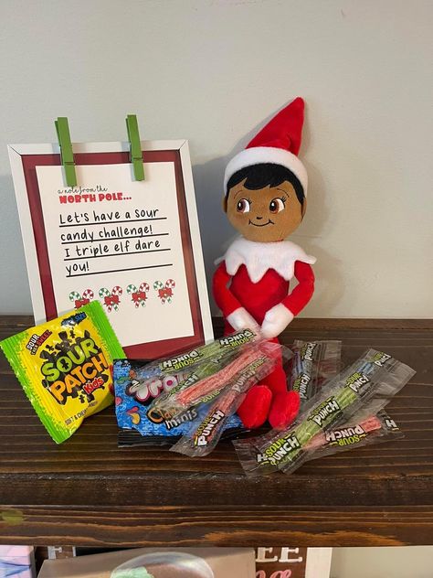 Elf On The Shelf Sour Candy, Elf On The Shelf And Sour Patch Kids, Elf On The Shelf Sour Patch Kids, Elf Candy Ideas, Christmas Gift Food Ideas, Elf On Shelf Printables, Elf 2023, Elf 2024, Elf Stuff