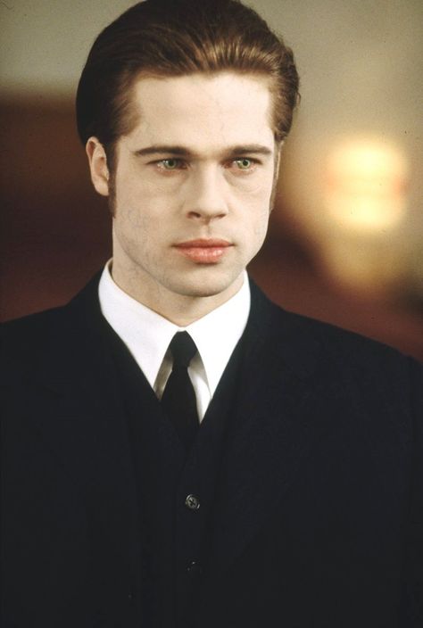 Interview with the Vampire - 1994 Vampire Man, Brad Pitt Vampire, Interview With The Vampire Armand, Goth Prom, Brad Pitt Interview, Anne Rice Vampire Chronicles, Interview With A Vampire 1994, Brad Pitt Interview With A Vampire, Lestat And Louis