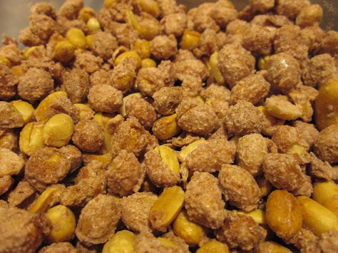 Beer Nuts Recipe, Beer Nuts, Pint Of Beer, Nut Recipes, How To Make Beer, Savory Snacks, Sweet And Salty, Family Holiday, Nom Nom