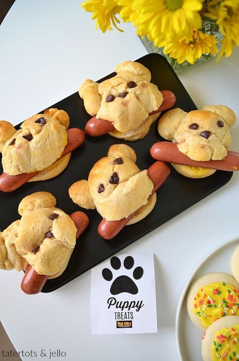 Pug Puppy Party Ideas. Throw a puppy party with food, printables and a cute puppy craft! Go Dog Go Party Ideas, Pug Birthday Party Ideas, Dog Themed Party Food, Dog Themed Food, Puppy Party Food, Puppy Party Ideas, Dog Party Food, Dog Baking, Pug Party