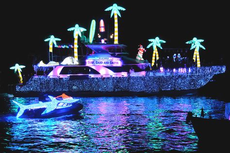 LA's Christmas Boat Parades: Newport Beach, the Marina, and 9 More Christmas Boat Parade, Boat Christmas, Los Angeles With Kids, Holiday Parades, Boat Parade, Kids Things To Do, Sailing Holidays, Kids Library, City Family