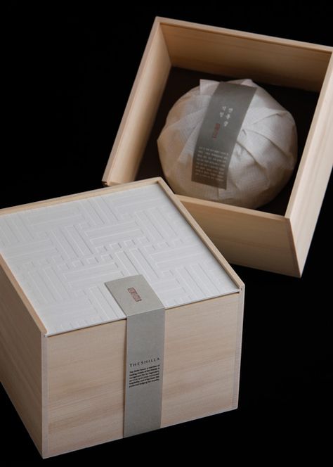 Japanese Box Packaging Design, Japanese Box Packaging, Japanese Packaging Design Boxes, Japanese Package Design, Luxury Package Design, Japan Packaging Design, Japanese Packaging Design, Packaging Design Ideas, Tea Packaging Design