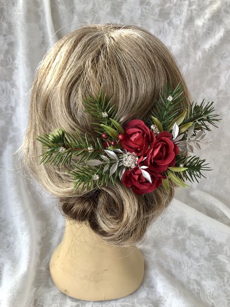 Christmas Bridal Hair, Winter Wedding Hair Pieces, Christmas Wedding Hairstyles, Christmas Wedding Hair, Christmas Hair Styles For Women, Winter Wedding Hairstyles, Christmas Updo, Christmas Wedding Ideas, Christmas Hair Piece