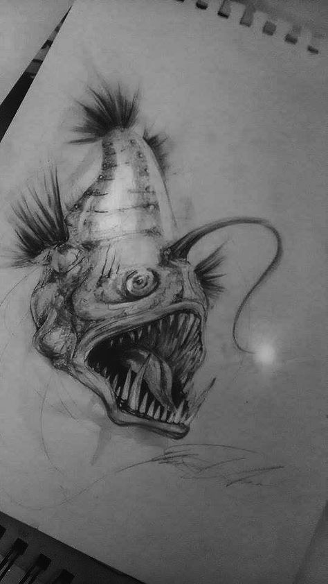 Angler fish                                                                                                                                                                                 Más Angler Fish Drawing Realistic, Anglerfish Drawing, Angler Fish Drawing, Fish Pencil Drawing, Angler Fish Art, Angler Fish Tattoo, Scary Fish, Fish Sketch, Sea Creatures Art