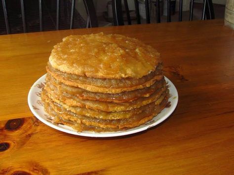 Old-Fashioned Stack Cake with Appalachian Apple Butter Filling #apple #stack #justapinchrecipes Apple Stack Cake Recipe, Stack Cake Recipe, Stack Cakes, Apple Stack Cake, Stack Cake, Apple Butter Recipe, Apple Cake Recipe, How To Stack Cakes, Cake Show