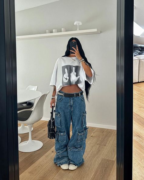 Streetwear Women Outfits, Look Hip Hop, Pakaian Hipster, Street Style Outfits Casual, Street Wear Outfits, Looks Pinterest, Looks Street Style, Streetwear Fashion Women, Festival Looks