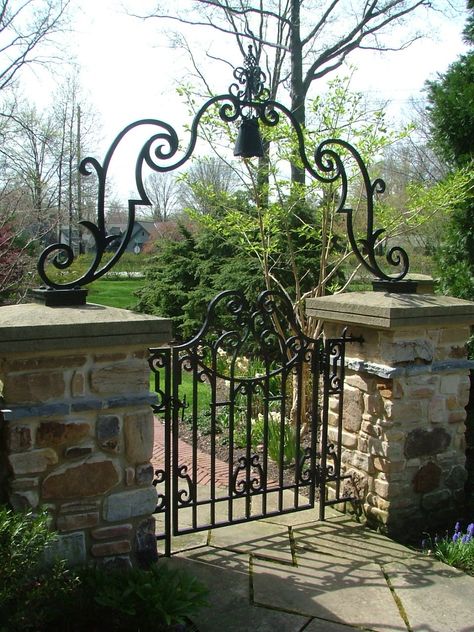 Old Garden Gates, Ornamental Iron Gates, Brick Wall Gardens, Metal Garden Gates, Iron Garden Gates, Small Garden Landscape, Entrance Gates Design, Backyard Water Feature, Estate Garden