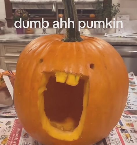 Goofy Ahh Pumpkin, Devin Core, Goofy Pumpkin, Soan Papdi, Crazy Images, Moomin Valley, Goofy Ahh, Goofy Pictures, Funny Funny