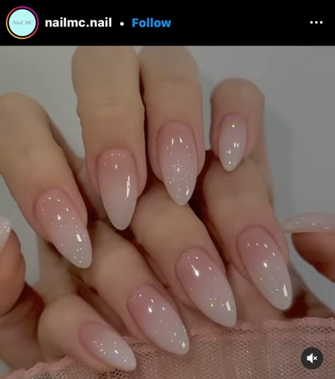 Nail Art Creative, Ombre Chrome, Nails Pictures, Ombre Chrome Nails, Almond Nails Pink, Nails Images, Acrylic Nails Almond Shape, Purple Acrylic Nails, Timeless Looks