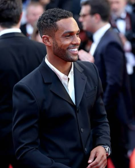 Lucien Laviscount, John Wilson, Stylish Celebrities, Black Celebrities, Emily In Paris, British Actors, Prince Charming, Movie Characters, Man Crush