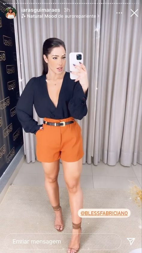 Short Naranja Outfit, Orange Shorts Outfit, Looks Com Short, Look Shorts, Outfit Mujer, Easy Trendy Outfits, Looks Chic, Moda Fashion, Elegant Fashion