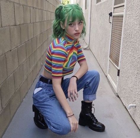 Fashion 90s, Super Hair, Pastel Hair, Dye My Hair, 90s Grunge, Grunge Goth, Grunge Hair, Green Hair, Goth Fashion