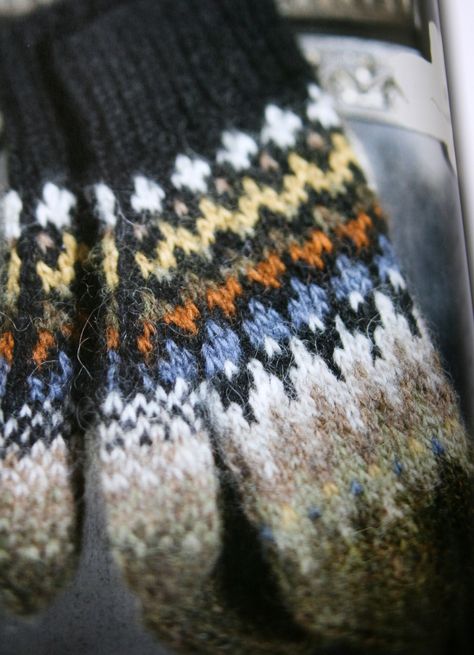 Knitting with Icelandic Wool | Cpeezers at Home Icelandic Mittens Pattern Free, Icelandic Knitting Patterns Free, Icelandic Knitting Patterns, Icelandic Mittens, Knitting A Sweater, Colorwork Knitting Patterns, Knitted Mittens, Easy Knitting Projects, Sweater With Lace