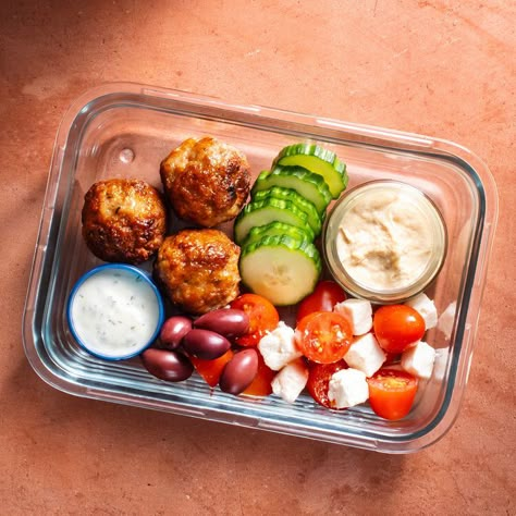 Our Top Healthy Lunches for Kids to Take to School Easy Turkey Meatballs, Spring Lunch, Turkey Meatball, Protein Lunch, Healthy Lunches For Kids, Healthy Lunchbox, Turkey Meatballs, Healthy Eating For Kids, Easy Lunches