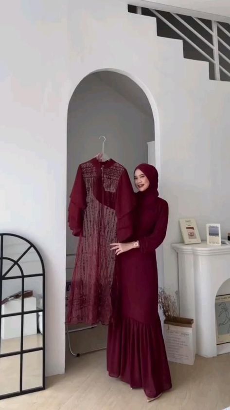 [Ad] 46 Trendiest Muslim Fashion Dress Modern Guides You'll Be Surprised By #muslimfashiondressmodern Muslim Fashion Dress Modern, Summer Wardrobe Capsule, Brukat Dress, Brokat Modern, Dress Brokat Modern, Dress Muslim Modern, Korean Style Dress, Kebaya Modern Dress, Islamic Fashion Dresses