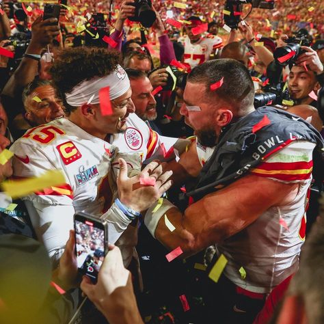 Chiefs Superbowl, Kansas City Nfl, Kansas City Chiefs Football, Chiefs Football, Different Sports, Kc Chiefs, Travis Kelce, Nfl Teams, Kansas City Chiefs