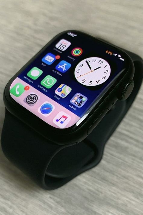 Iphone Series 7 Watch, Smart Watch Aesthetic, Apple Wrist Watch, Apple Watch Phone, Apple Gadgets Iphone, Apple Watch Aesthetic, Apple Watch Black, Watch Hacks, Apple Smart Watch