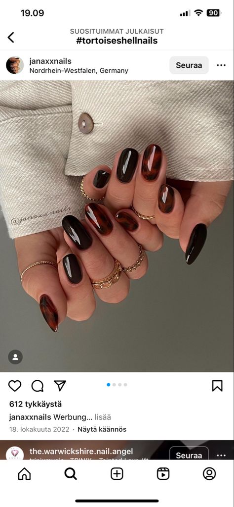 Biab Nails Tortoise Shell, Nail Tortoise Shell, Tortoise Shell And Burgundy Nails, Tortis Shell Nails Design, Dark Red Tortoise Shell Nails, Autumn Nails Tortoise Shell, Torrid Shell Nails, Tortieshell Nails, Tortoise Square Nails